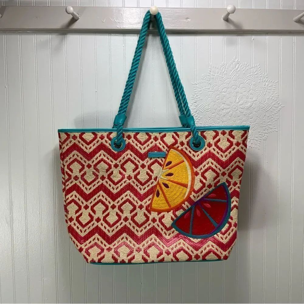 VERA BRADLEY Beach Tote